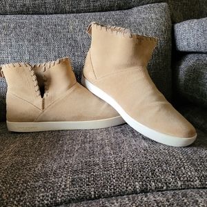 Koolaburra Ugg Shoes